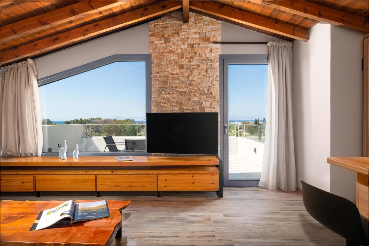 Tsatos Luxury Residence Кремасти Экстерьер фото